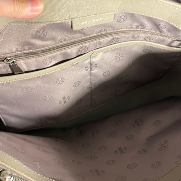 Tory Burch York Buckle Saffiano Leather Large Tote with COA - Picture 13 of 16